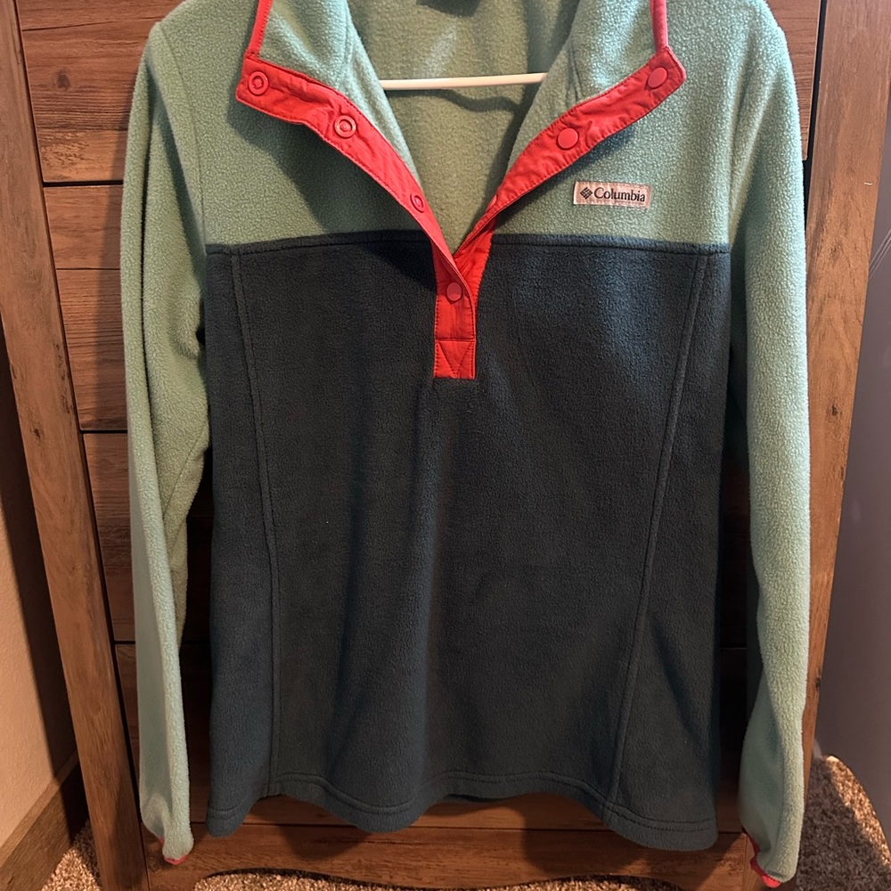 Columbia Green and Red Fleece Pullover